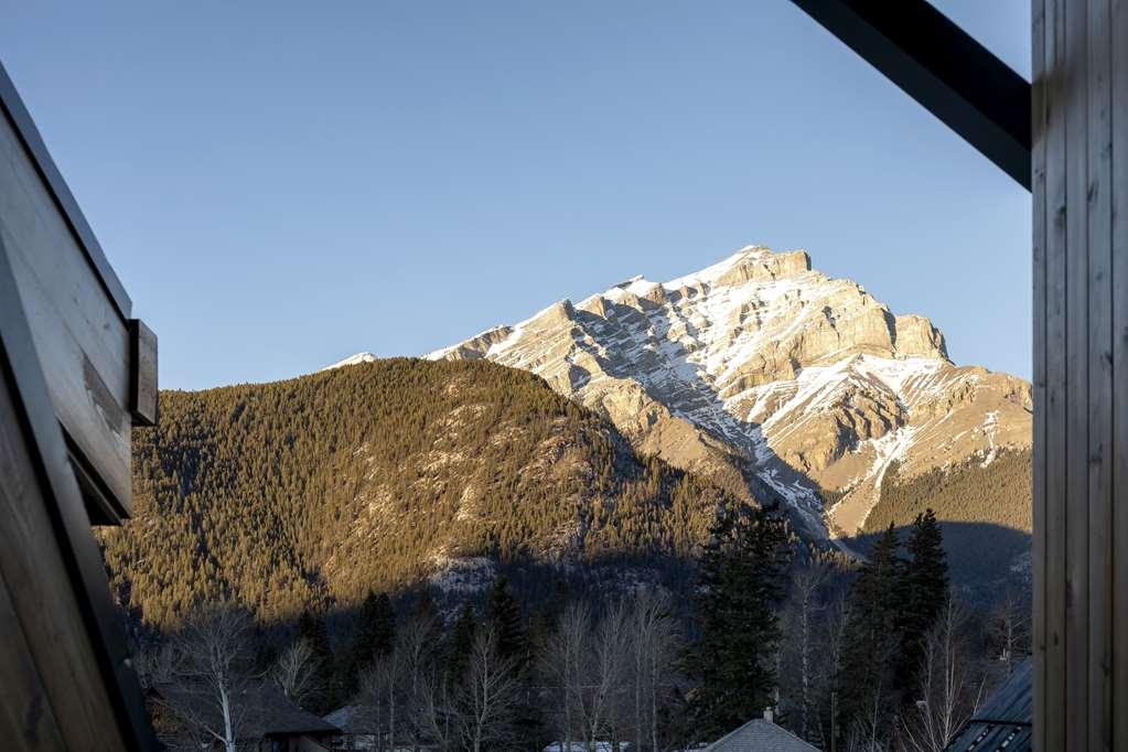 Peaks Hotel And Suites Banff Habitación foto